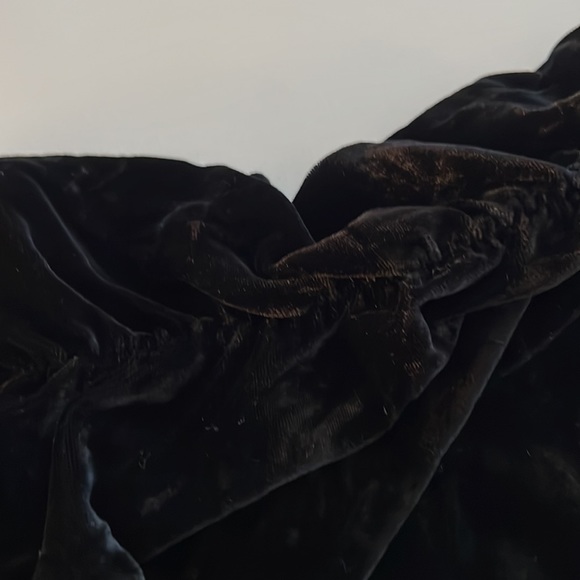 NWT Talbots Gorgeous Black Velvet Blouse Rusched Short Sleeves Button Back - Picture 9 of 11